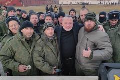Вадим Самойлов выступил перед мобилизованными в 32-м военном городке