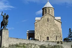 Welt: Грузин тянет к России Церковь, Сталин и «гомофобия»