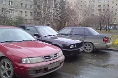 На ВИЗе вежливые воры сняли с машины номера и попросили выкуп