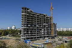 ЧП в Химках: на стройке рухнул башенный кран, есть жертвы