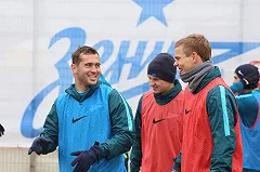 Александр Кержаков побывал на игре «Урал"-"Тосно» ради съемок реалити-шоу