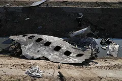 Зеленский не исключил версию о попадании ракеты в украинский Boeing-737