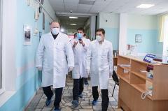 Врач из Екатеринбурга показал, как выглядит после месяца работы в больнице с коронавирусом