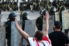 Глава Ялты уволил своего зама за поддержку белорусской оппозиции