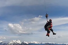 Мать с ребёнком из Екатеринбурга сорвались со скалы в Сочи