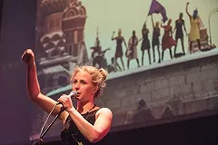 Участница Pussy Riot задержана на Лубянке за «поздравление» ФСБ с праздником