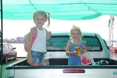 Ребенок научился водить машину благодаря YouTube и отвез сестру в «Макдоналдс»