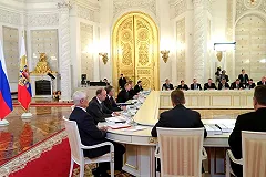 Свердловские показатели расселения аварийного жилья устроили Путина