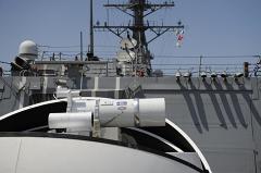 ВМС США испытали в Персидском заливе лазерное оружие