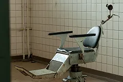 Девочка, впавшая в кому у стоматолога, до сих пор не пришла в себя