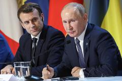 Кремль прокомментировал статью про разговор Путина с Макроном о Навальном