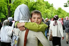 Суд обязал батюшку молиться за прихожанина в счёт оплаты долга