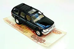 Учительница возмутилась, что на 8 марта ей подарили всего пять тысяч рублей