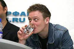 Пчела из «Бригады» назвал сериал преступлением против России