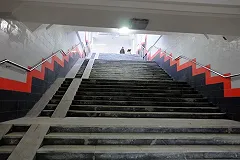 В Екатеринбурге неизвестные разворотили отделку новой станции Первомайская