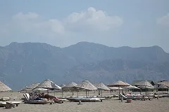 В Турции за отказ надеть маски оштрафовали двух туристов из России