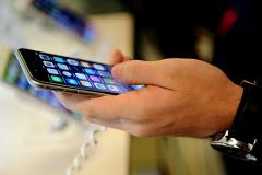 Японская компания выпускает удлинитель пальца для любителей iPhone 6