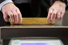 Сотрудник полиции подозревается в краже слитка золота из вещдоков