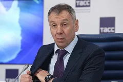 «Болеть нужно дома». Политолог Сергей Марков, заболев COVID-19, улетел из Ялты в Москву