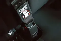 «Съела, пока ехали». Свердловчанку оштрафовали за отсутствие ремня безопасности в рейсовом автобусе