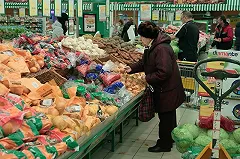 Торговые сети взвинтили цены на продукты, не дожидаясь января