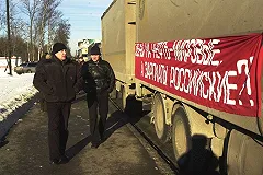 На месте, где планировали собраться дальнобойщики, ГИБДД выставила знаки