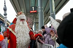 Поезд Деда Мороза нынче прибудет на Урал раньше прошлогоднего