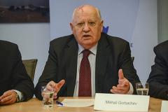 Горбачев предостерег от ядерной войны из-за Украины
