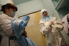 В больницах Екатеринбурга для заболевших организовали отдельные входы