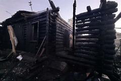В Свердловской области в пожаре погибли двое маленьких детей