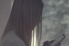 В Екатеринбурге родители сами «сдают» своих детей мошенникам. Что это значит?