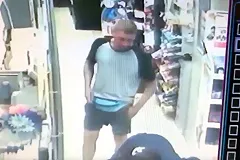 В Екатеринбурге неизвестный убил мужчину в магазине «Магнит». Преступник в розыске