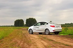 Продажи автомобилей в Екатеринбурге упали почти в два раза