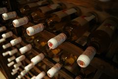 Минсельхоз пообещал оставить россиянам импортное вино и шоколад