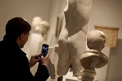 Восстанавливать поврежденную работу Дали будут в Третьяковской галерее