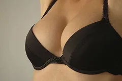 Нижнее белье спасло китаянку от удара молнии