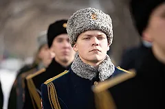 В Екатеринбурге открыт памятник военнослужащим