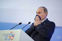 Песков опроверг слухи о тяжелой болезни Путина