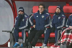 Нового тренера российской сборной по футболу могут выбрать онлайн голосованием