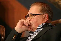 Актер Валентин Смирнитский провел в Екатеринбурге встречу с поклонниками