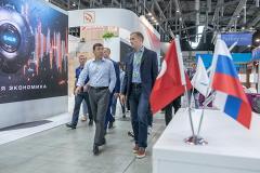 Губернатор Куйвашев открыл юбилейный «Иннопром» и дал обещание гостям форума