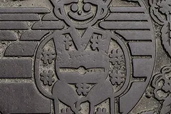 Каршеринговое авто с канализационными люками задержали в Екатеринбурге