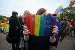 Лидер ЛГБТ-сообщества Москвы попросил гражданство Швейцарии