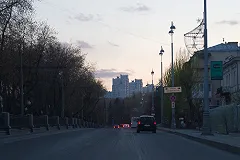 Жителям перекрытого екатеринбургского ВИЗа предложили доплатить за выезд в центр