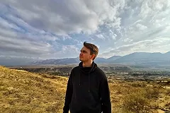 «Служу России!» «Молодогвардеец» из мэрии Екатеринбурга попал в базу «Миротворца»