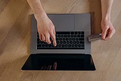 ЕС и США решили отключить от SWIFT попавшие под санкции российские банки