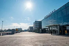 В Кольцово массово задерживаются авиарейсы