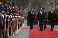 Шведский политик: Путин приехал к президенту Египта с автоматом Калашникова