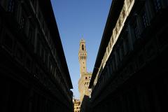 Туристам во Флоренции теперь грозит штраф до 500 евро за еду на улице