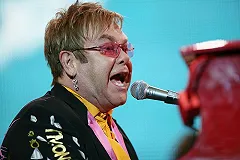 Элтон Джон сообщил о телефонном разговоре с Путиным